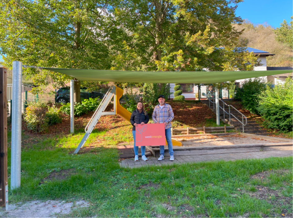 Neuer Sonnenschutz für den Spielplatz in Bärenbach